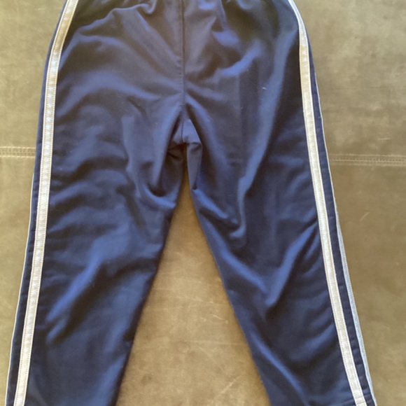 Adidas track suit 3t - Picture 4 of 7
